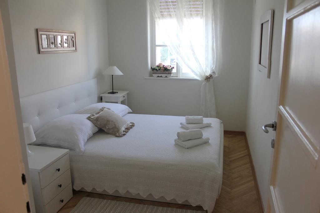 Apartment Kal ซาดาร์ ภายนอก รูปภาพ